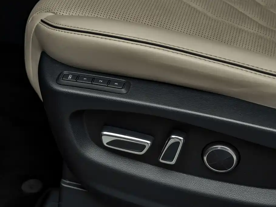 GAC Motor Trumpchi M8 — фото 14
