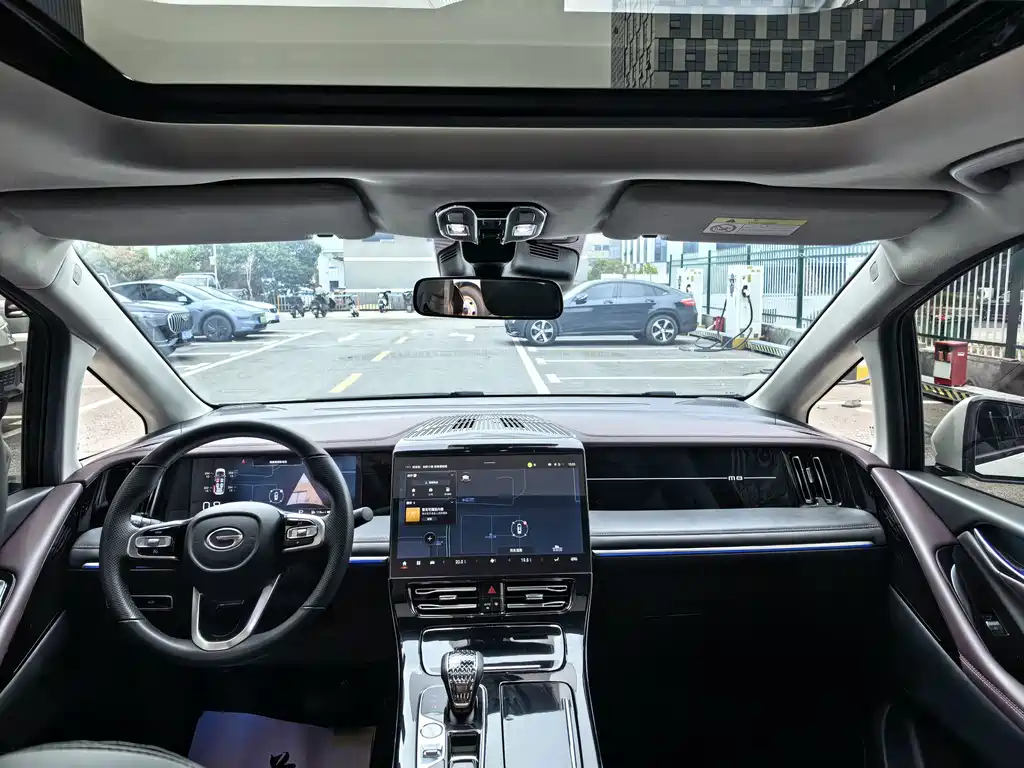 GAC Motor Trumpchi M8 — фото 10