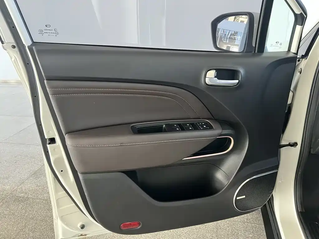 GAC Motor Trumpchi GS3 — фото 17