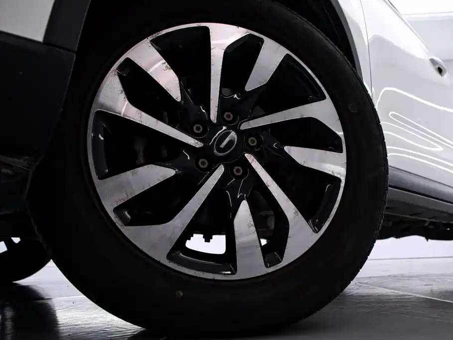 GAC Motor Trumpchi GS4 — фото 17