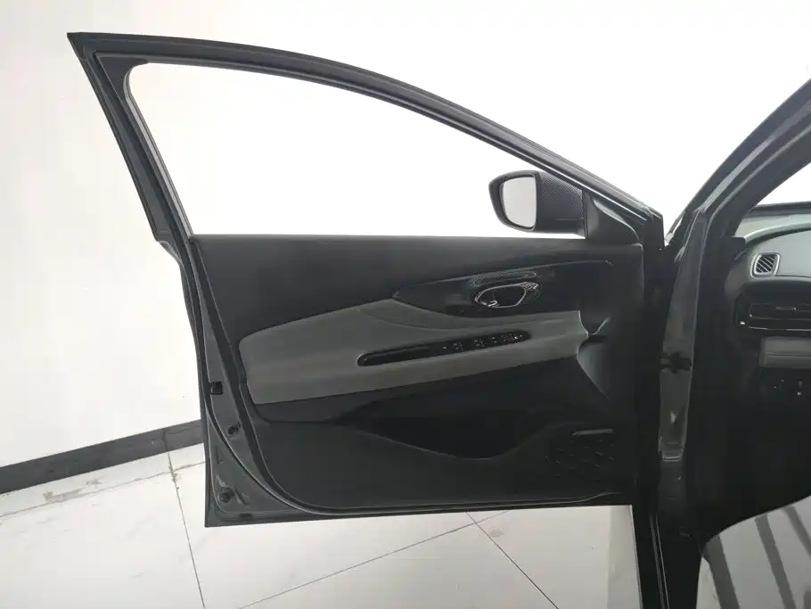 GAC Motor Shadow Leopard — фото 7