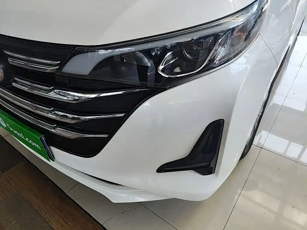 GAC Motor Trumpchi M6 — фото 24