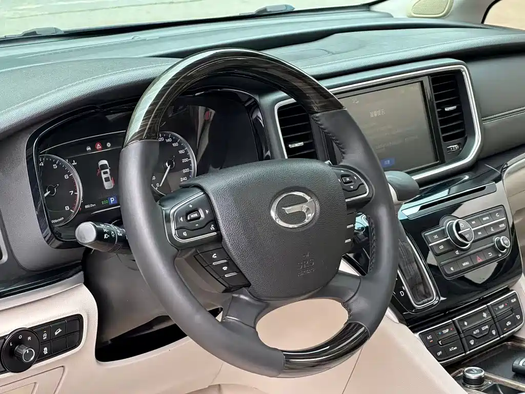 GAC Motor Trumpchi M8 — фото 10