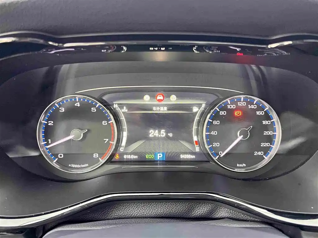 GAC Motor Trumpchi M8 — фото 18