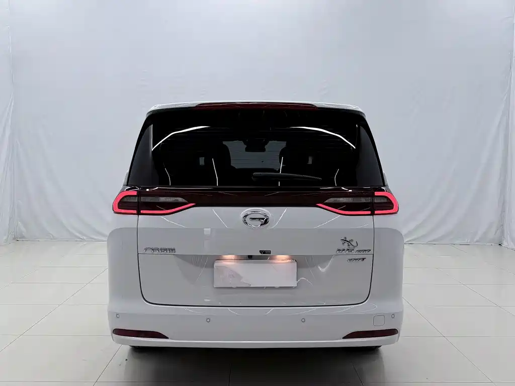 GAC Motor Trumpchi M6 — фото 14