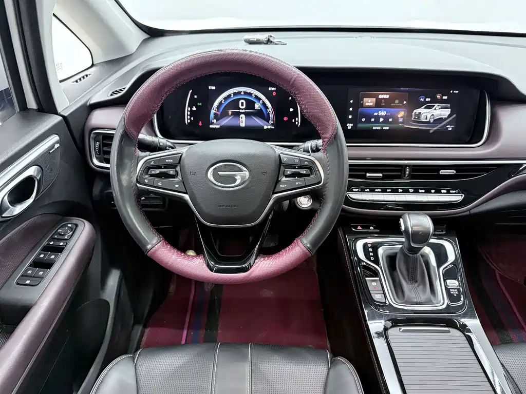 GAC Motor Trumpchi M6 — фото 7