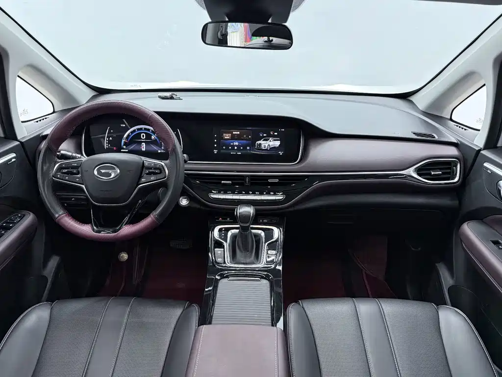 GAC Motor Trumpchi M6 — фото 8