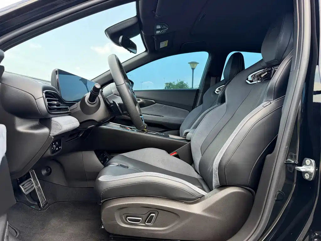 GAC Motor Shadow Leopard — фото 24