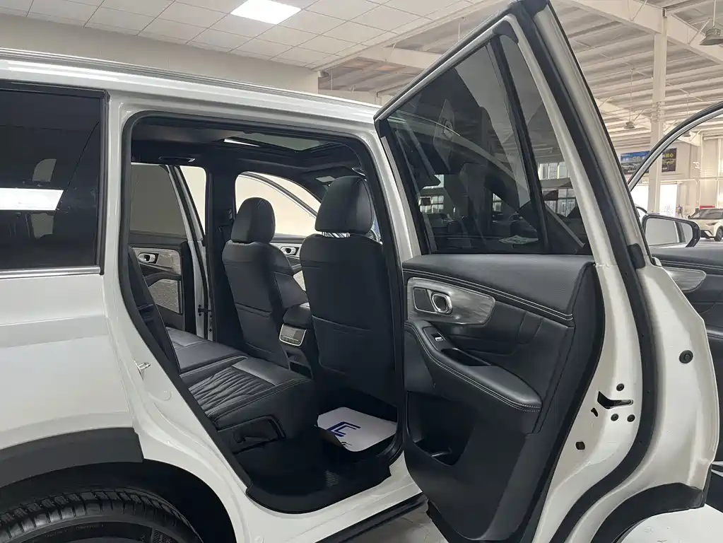 GAC Motor Trumpchi GS8 — фото 9