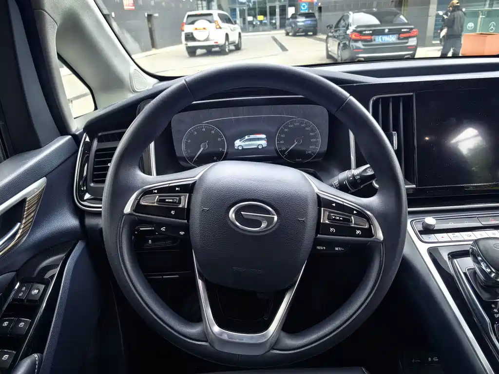 GAC Motor Trumpchi M8 — фото 24