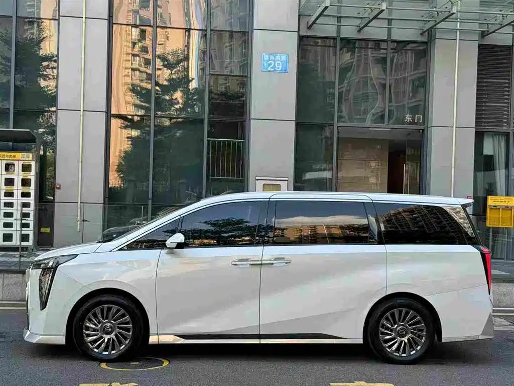 GAC Motor Trumpchi M8 — фото 2