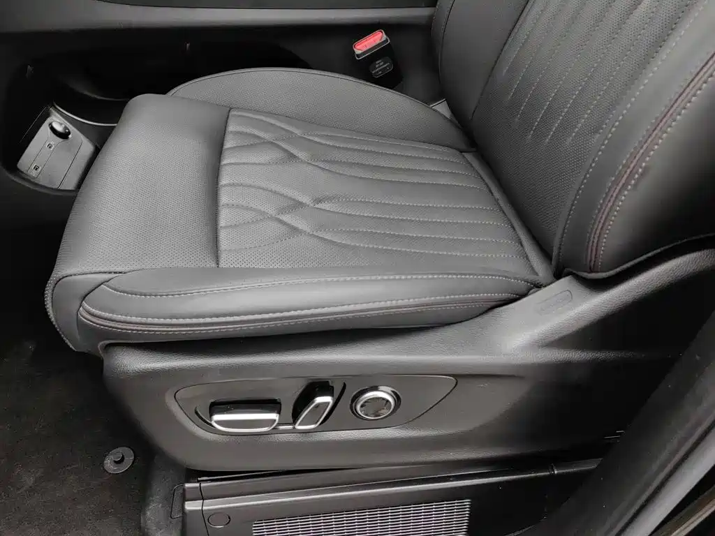 GAC Motor Trumpchi M8 — фото 20