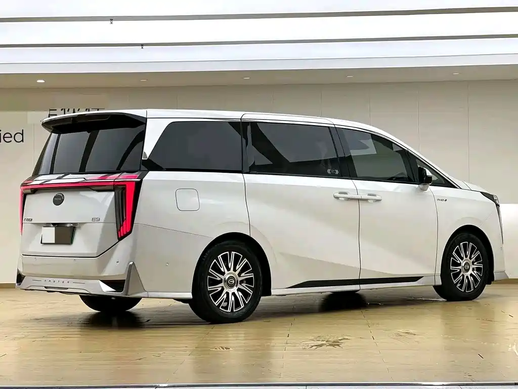 GAC Motor Trumpchi E9 — фото 2