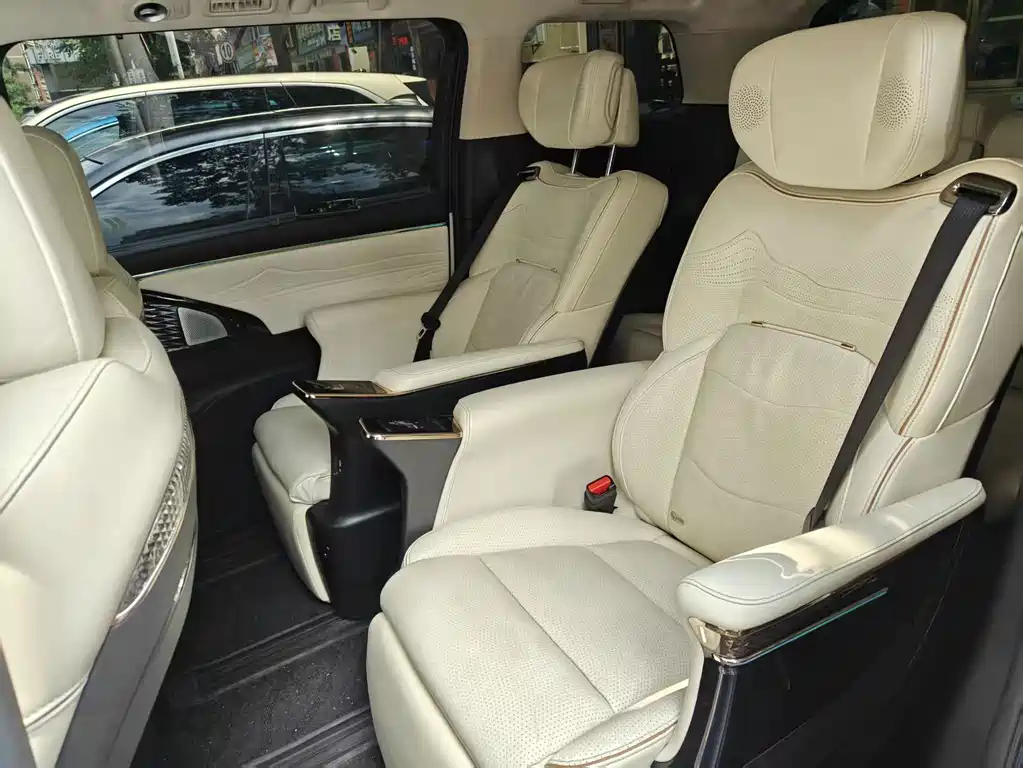 GAC Motor Trumpchi E9 — фото 9