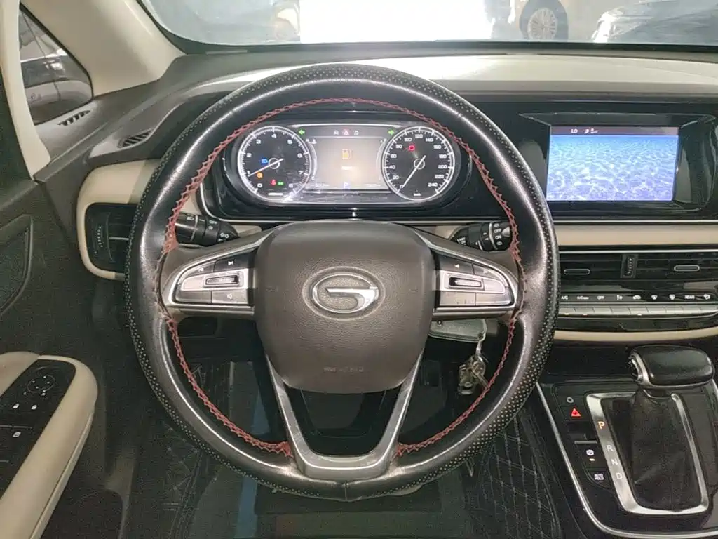 GAC Motor Trumpchi M6 — фото 11