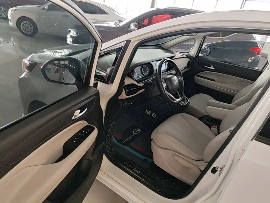 GAC Motor Trumpchi M6 — фото 16