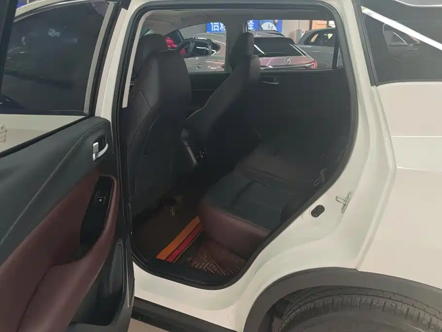 GAC Motor Trumpchi GS4 — фото 11