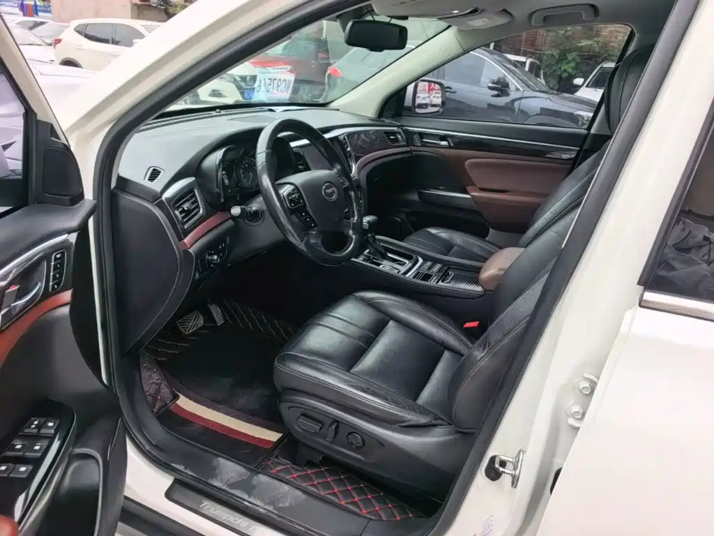 GAC Motor Trumpchi GS8 — фото 15