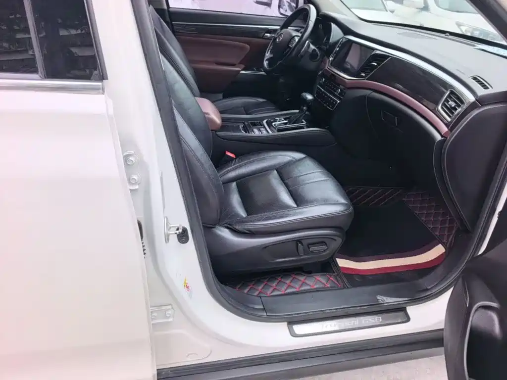 GAC Motor Trumpchi GS8 — фото 25
