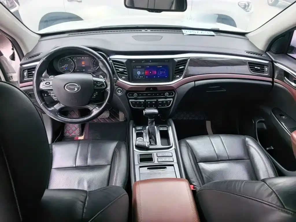 GAC Motor Trumpchi GS8 — фото 10