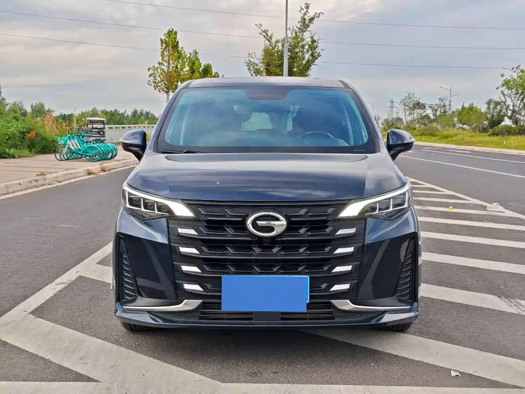 GAC Motor Trumpchi M6 — фото 2