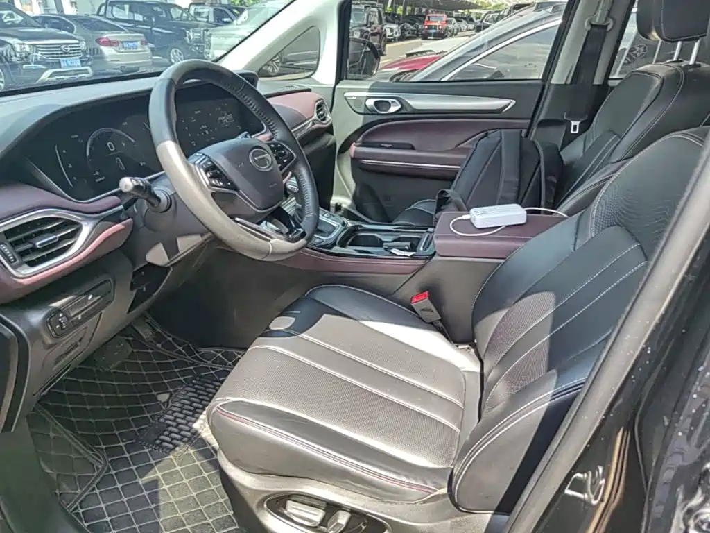 GAC Motor Trumpchi M6 — фото 20