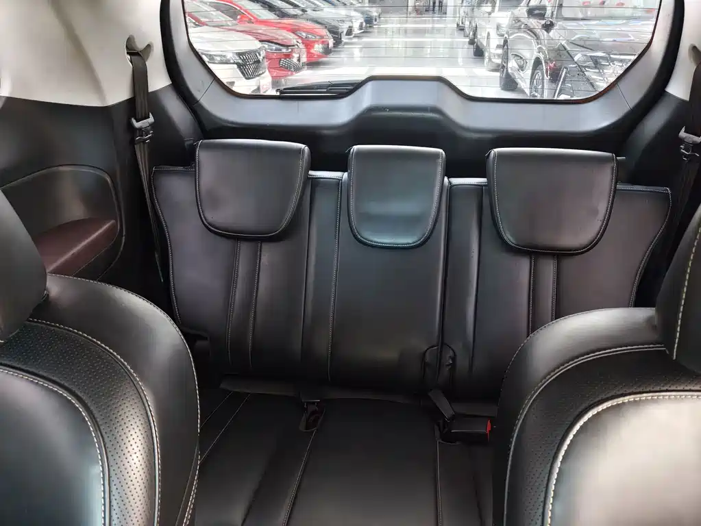 GAC Motor Trumpchi M6 — фото 11