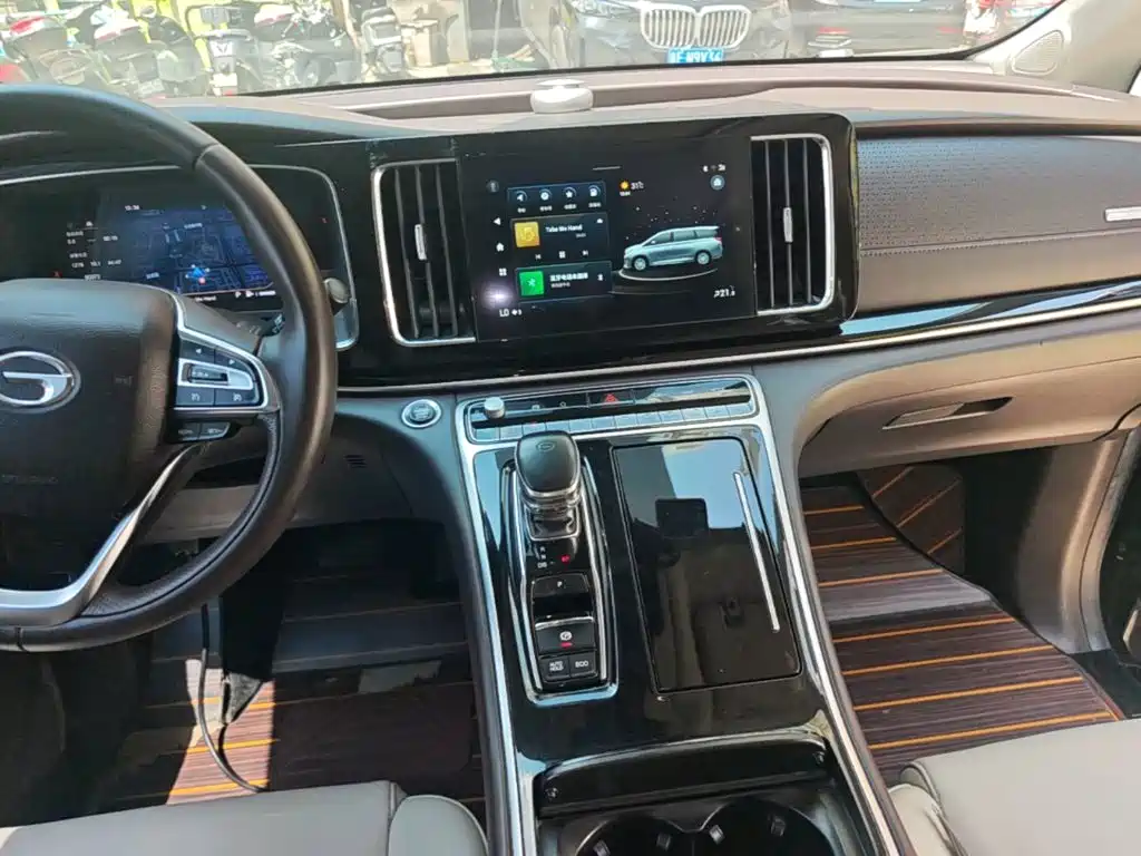 GAC Motor Trumpchi M8 — фото 13