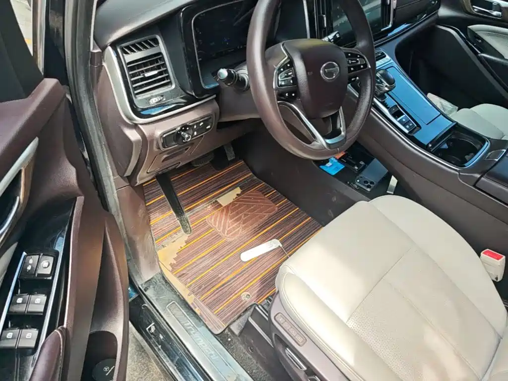 GAC Motor Trumpchi M8 — фото 16