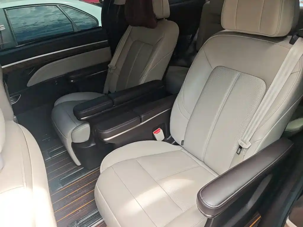 GAC Motor Trumpchi M8 — фото 17