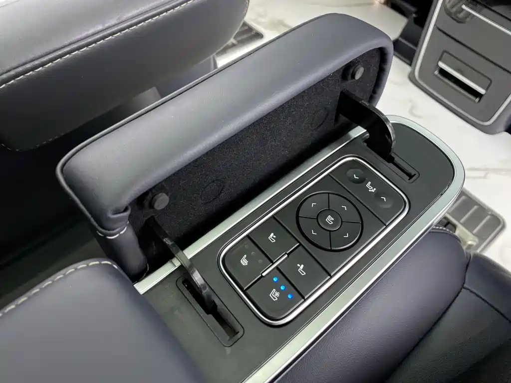 GAC Motor Trumpchi M8 — фото 23