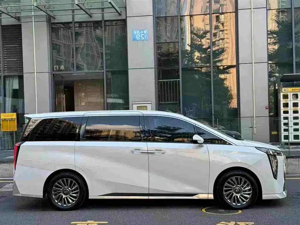 GAC Motor Trumpchi M8 — фото 4