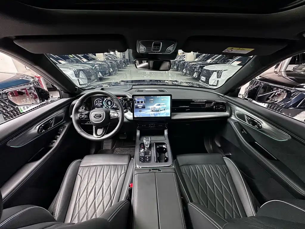 GAC Motor Trumpchi GS8 — фото 25