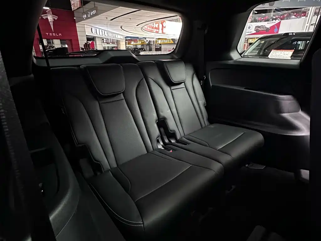 GAC Motor Trumpchi GS8 — фото 31