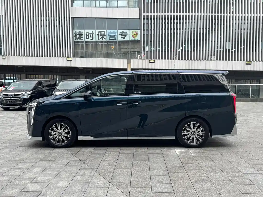 GAC Motor Trumpchi E9 — фото 8