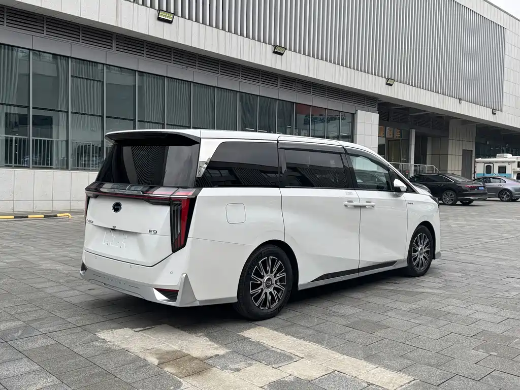 GAC Motor Trumpchi E9 — фото 5