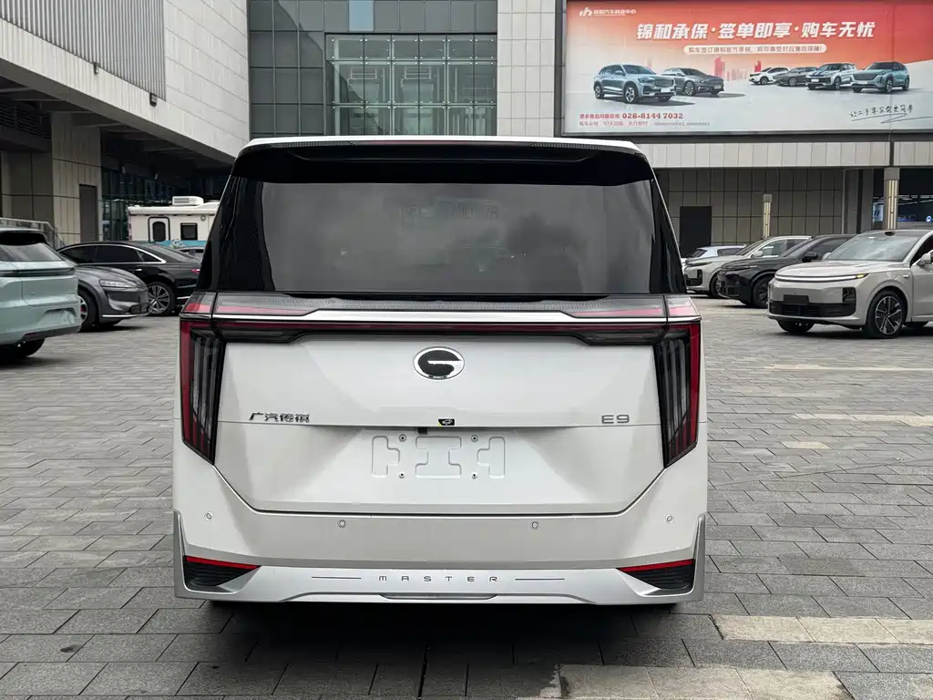 GAC Motor Trumpchi E9 — фото 6