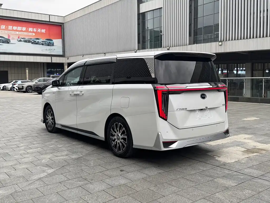 GAC Motor Trumpchi E9 — фото 7