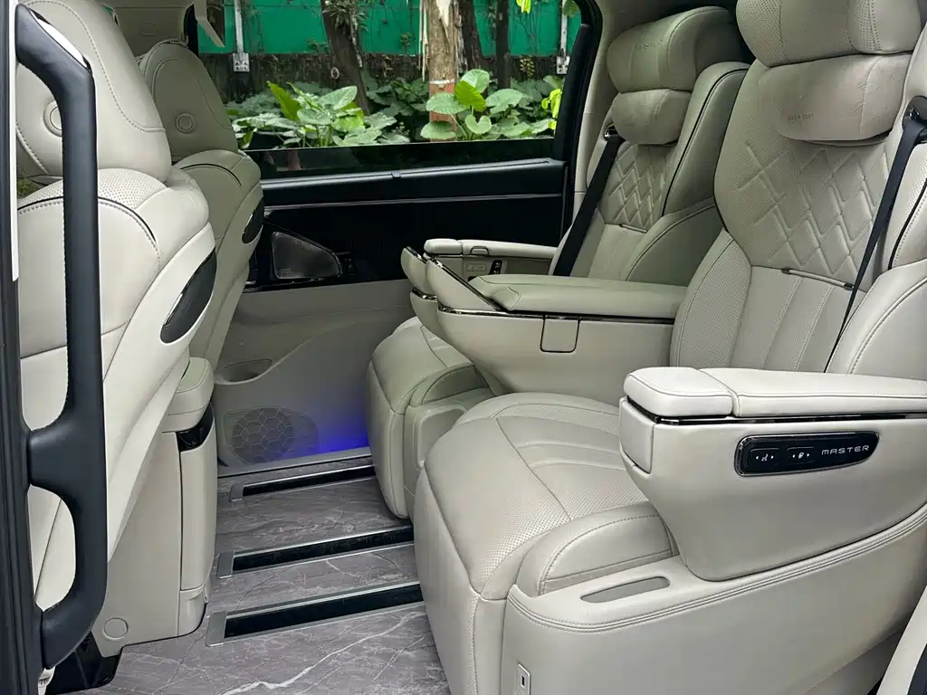 GAC Motor Trumpchi Xiangwang M8 — фото 5