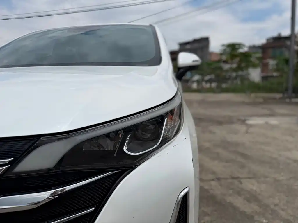 GAC Motor Trumpchi M6 — фото 16