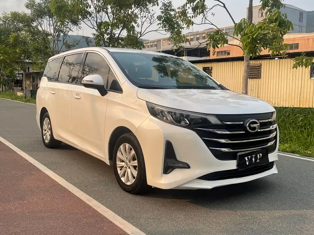GAC Motor Trumpchi M6 — фото 3