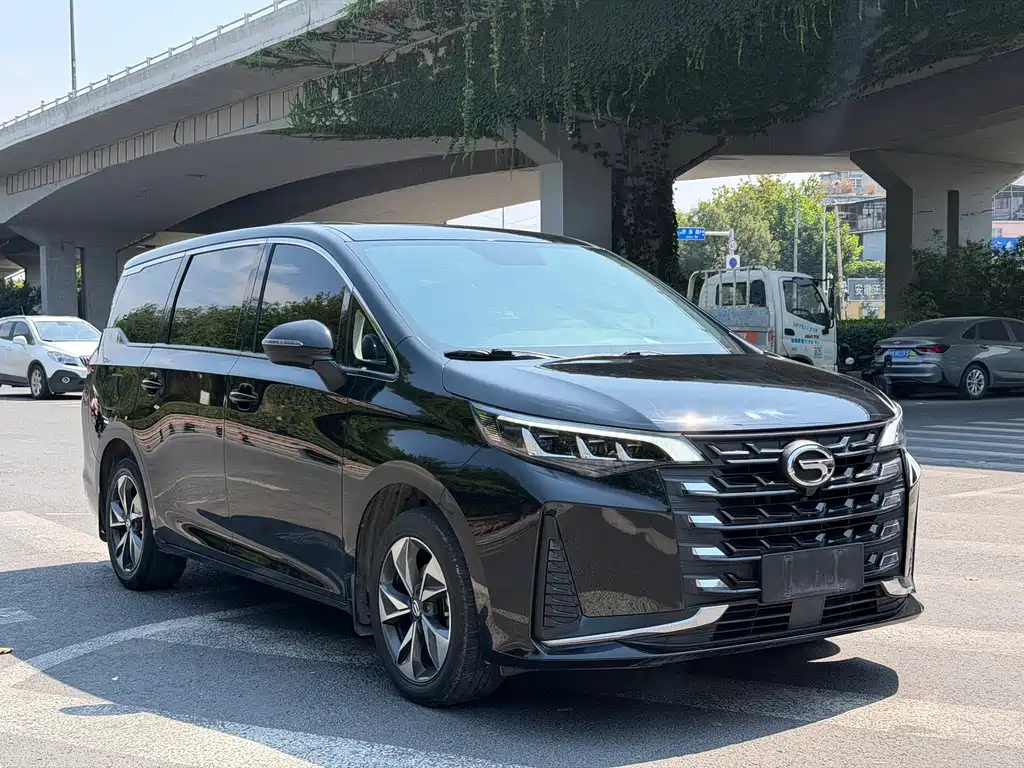 GAC Motor Trumpchi M6 — фото 2
