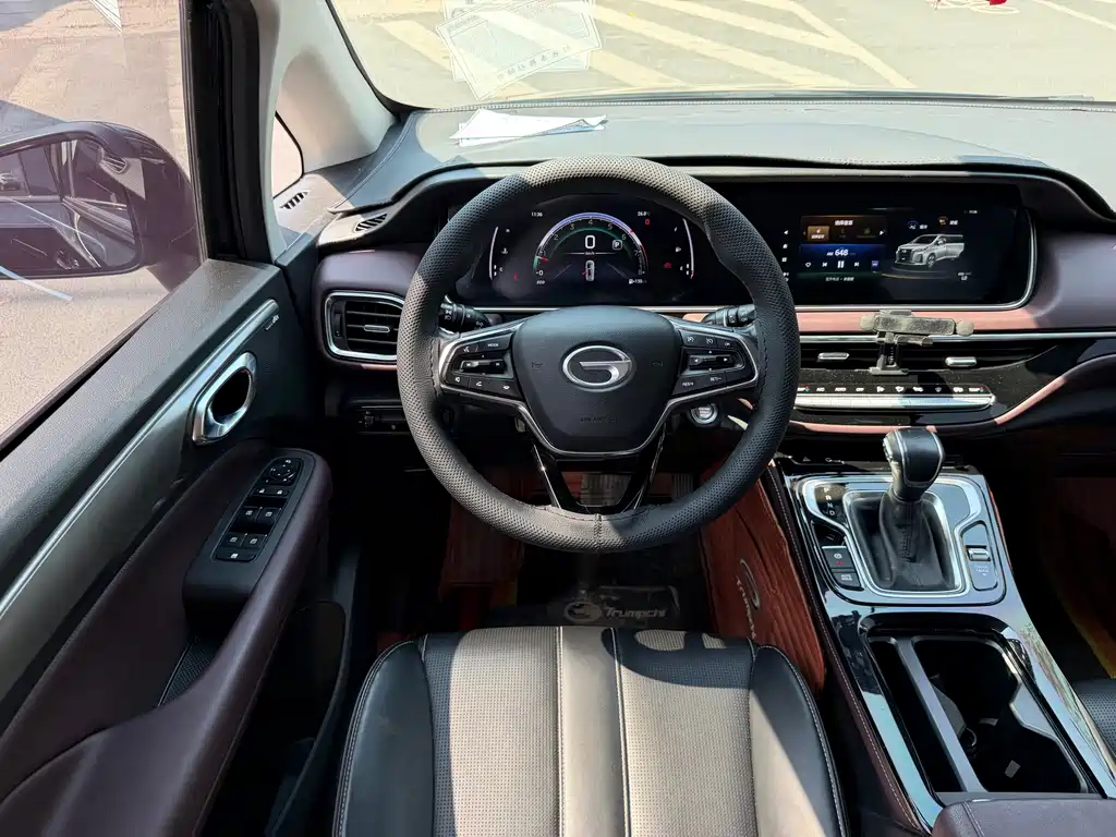 GAC Motor Trumpchi M6 — фото 17