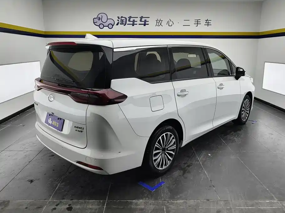 GAC Motor Trumpchi M6 — фото 3