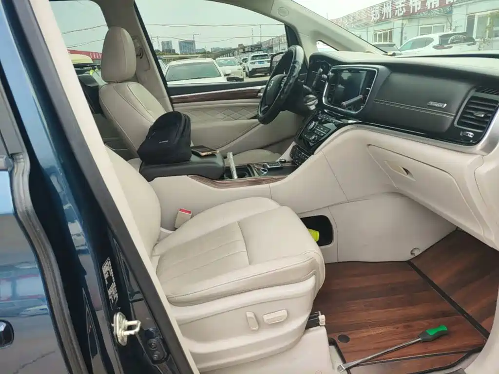 GAC Motor Trumpchi M8 — фото 20