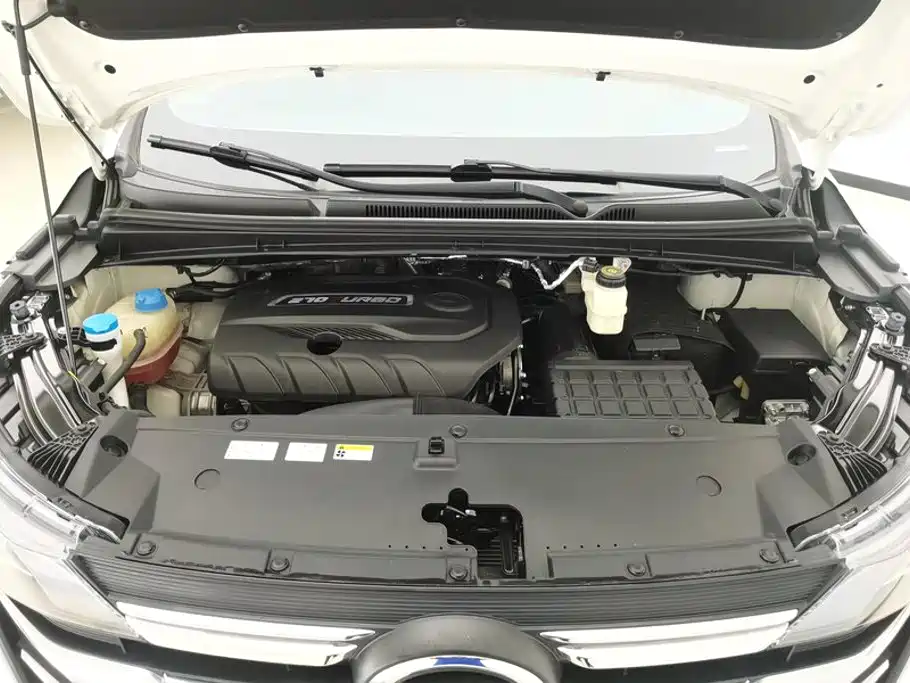 GAC Motor Trumpchi M6 — фото 10
