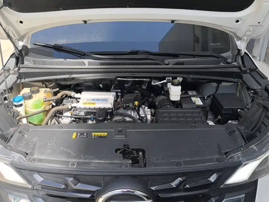 GAC Motor Trumpchi M6 — фото 10