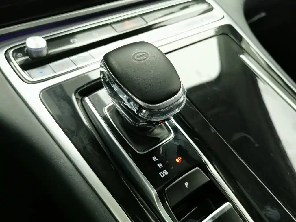 GAC Motor Trumpchi M8 — фото 13