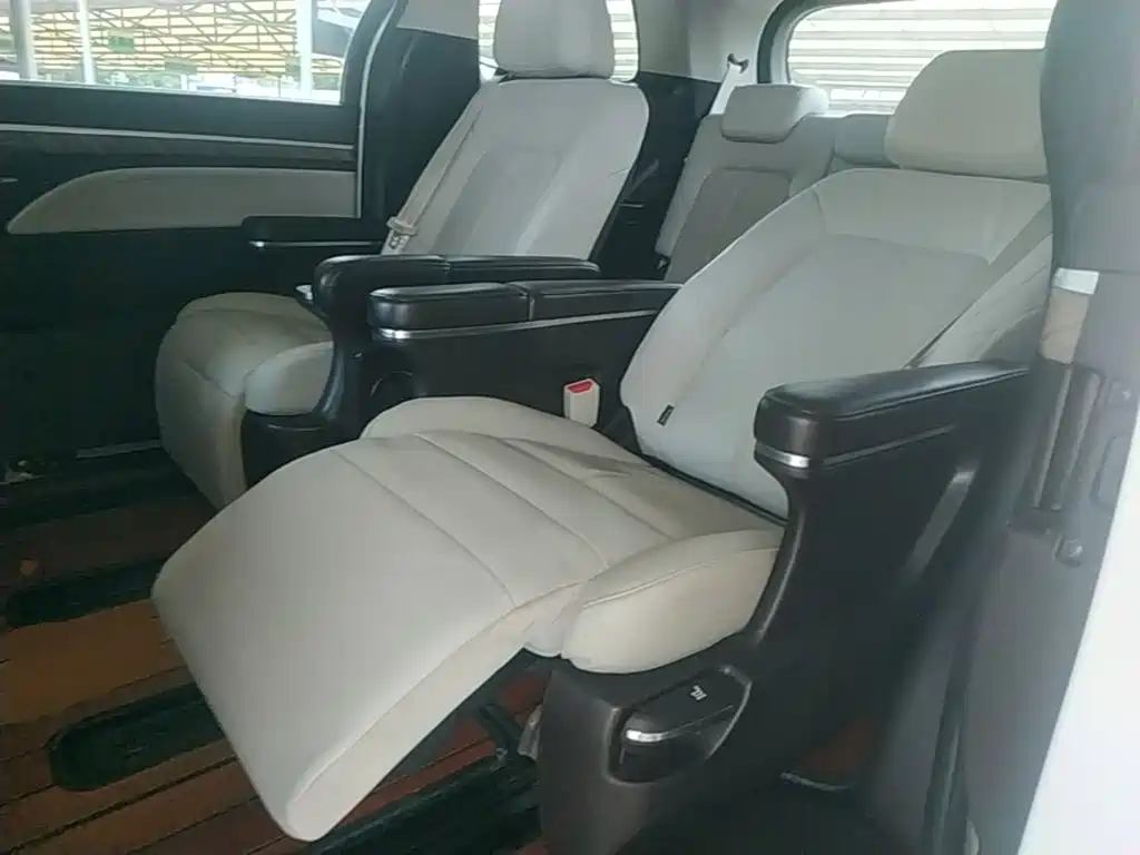 GAC Motor Trumpchi M8 — фото 17