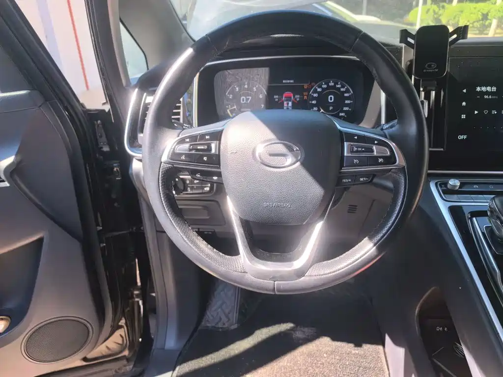 GAC Motor Trumpchi M8 — фото 11